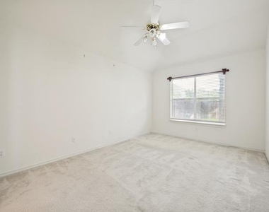 4528 Saint Francis Avenue - Photo Thumbnail 7