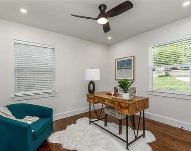 707 S College Street - Photo Thumbnail 22