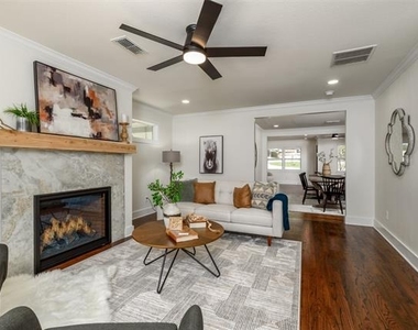 707 S College Street - Photo Thumbnail 9