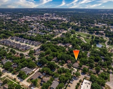 707 S College Street - Photo Thumbnail 36