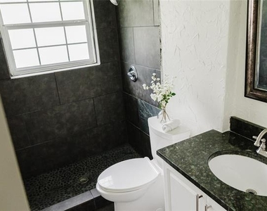 1528 Longview Street - Photo Thumbnail 5