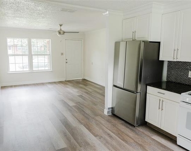 1528 Longview Street - Photo Thumbnail 1