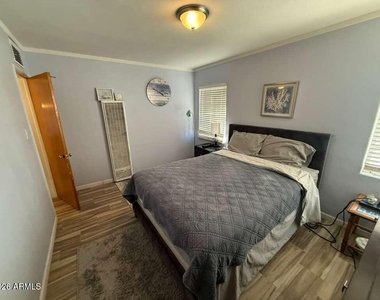 1224 N F Avenue - Photo Thumbnail 14