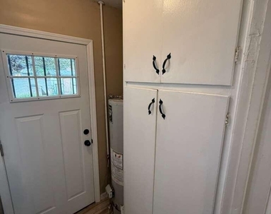 1224 N F Avenue - Photo Thumbnail 10
