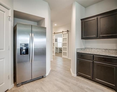 9721 Cherryville Road - Photo Thumbnail 5