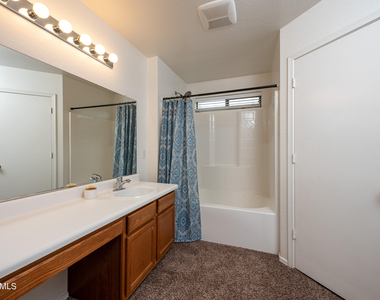 37153 W Amalfi Avenue - Photo Thumbnail 7