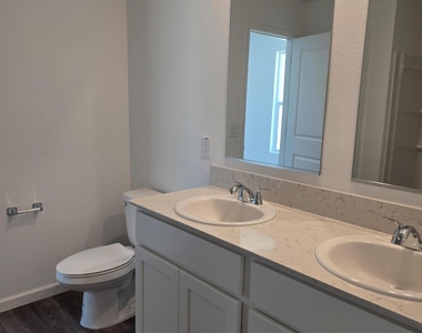 275 W Sonoran Vista Circle - Photo Thumbnail 16