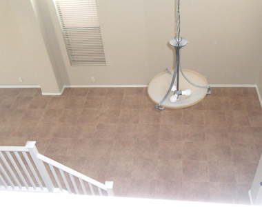 9008 W Quail Avenue - Photo Thumbnail 14