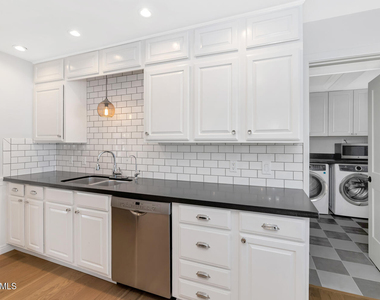 4621 N 43rd Street - Photo Thumbnail 8