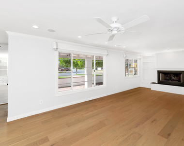 4621 N 43rd Street - Photo Thumbnail 1