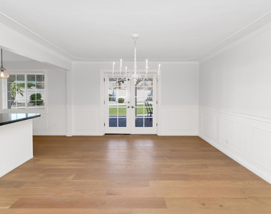 4621 N 43rd Street - Photo Thumbnail 4