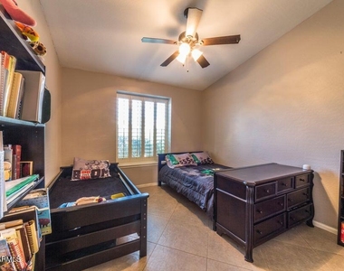 13352 W Alvarado Drive - Photo Thumbnail 16