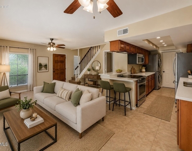 4809 E Euclid Avenue - Photo Thumbnail 4