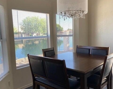 8972 W Lisbon Lane - Photo Thumbnail 15