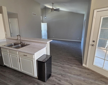 255 S Kyrene Road - Photo Thumbnail 8