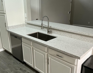 255 S Kyrene Road - Photo Thumbnail 1