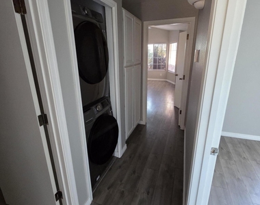 255 S Kyrene Road - Photo Thumbnail 7