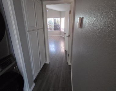 255 S Kyrene Road - Photo Thumbnail 5