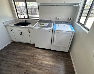 1050 W Romo Jones Street - Photo Thumbnail 6