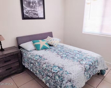 2919 W Palm Lane - Photo Thumbnail 9