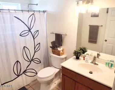 2919 W Palm Lane - Photo Thumbnail 8