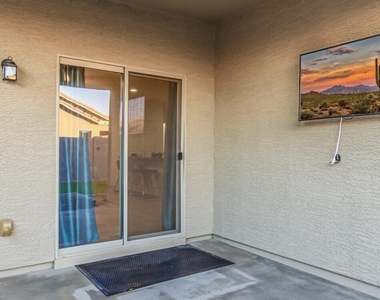 21612 W Kimberly Drive - Photo Thumbnail 9