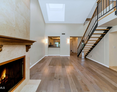 7113 E Arlington Road - Photo Thumbnail 4