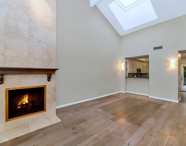 7113 E Arlington Road - Photo Thumbnail 3