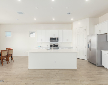 18545 W Chuckwalla Canyon Road - Photo Thumbnail 10