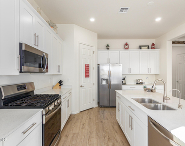 18545 W Chuckwalla Canyon Road - Photo Thumbnail 7