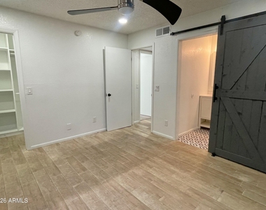 423 S Terry Lane - Photo Thumbnail 10