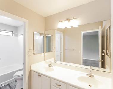 14945 N 172nd Lane - Photo Thumbnail 8