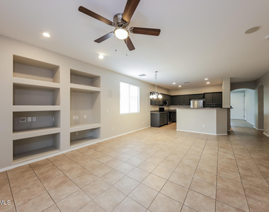 26910 N 84th Lane - Photo Thumbnail 6