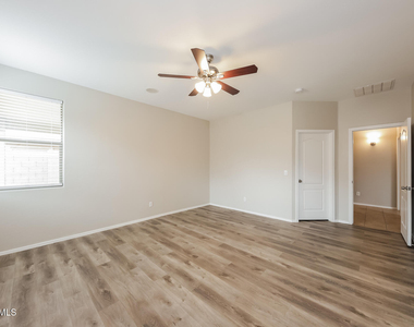 26910 N 84th Lane - Photo Thumbnail 8