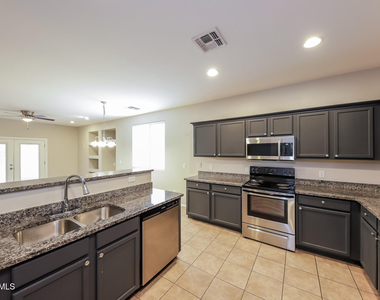 26910 N 84th Lane - Photo Thumbnail 5