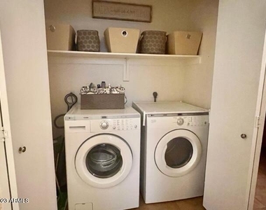 21624 N 46th Place - Photo Thumbnail 14