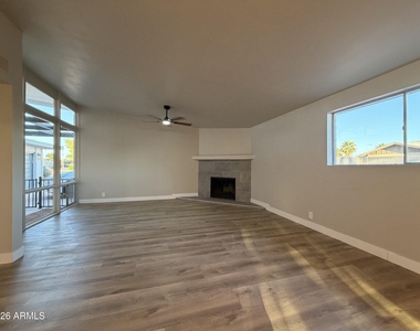 5420 N Granite Reef Road N - Photo Thumbnail 31