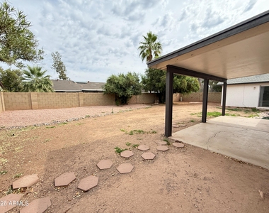 1016 W Nido Avenue - Photo Thumbnail 23