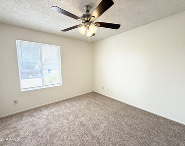 1016 W Nido Avenue - Photo Thumbnail 20