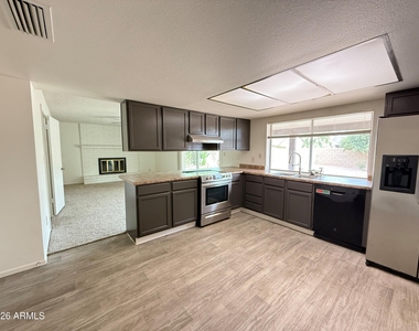 1016 W Nido Avenue - Photo Thumbnail 6