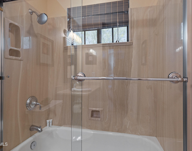 11011 N 92nd Street - Photo Thumbnail 16