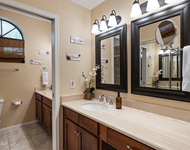 11011 N 92nd Street - Photo Thumbnail 20