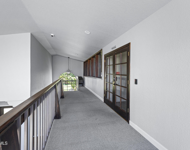 11011 N 92nd Street - Photo Thumbnail 32