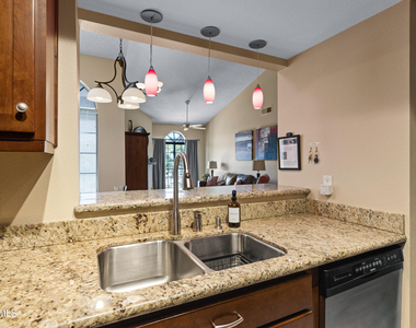 11011 N 92nd Street - Photo Thumbnail 12
