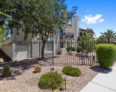 11011 N 92nd Street - Photo Thumbnail 40