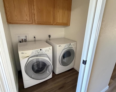 3842 W Chama Drive - Photo Thumbnail 9