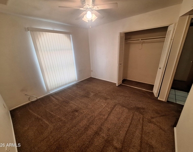 4142 W Sunnyside Avenue - Photo Thumbnail 16