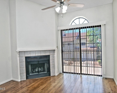 11011 N 92nd Street - Photo Thumbnail 13
