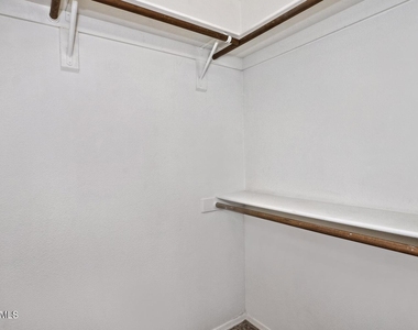11011 N 92nd Street - Photo Thumbnail 30