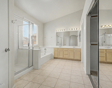 4545 E Rowel Road - Photo Thumbnail 27